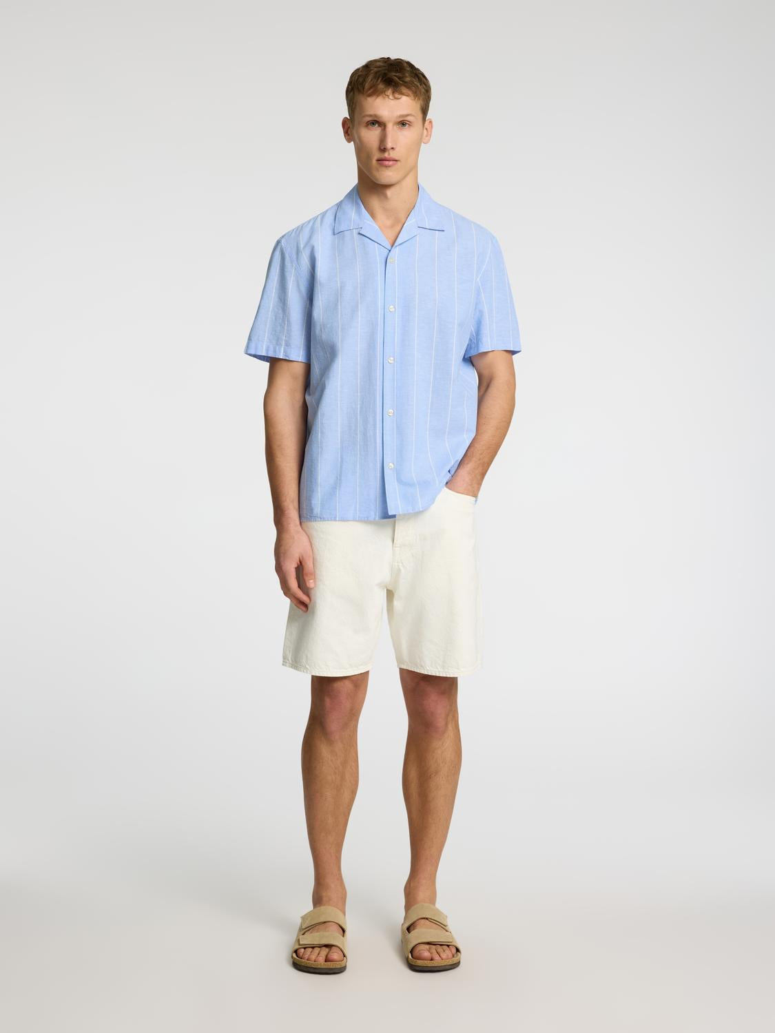 model_shot-front_full